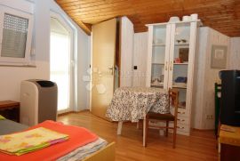 SELCE, Apartmanska kuća sa pogledom na more, Crikvenica, Σπίτι