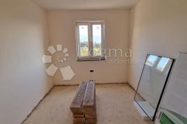 SUKOŠAN APARTMAN NA MIRNOM MJESTU SA PRERASNIM POGLEDOM, Sukošan, شقة