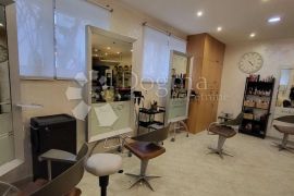 FRIZERSKI / KOZMETIČKI SALON, Vojak, Rijeka, Immobili commerciali