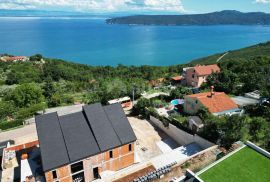 OPATIJA, SV. JELENA - villa 250m2 s panoramskim pogledom na more i bazenom + uređena okućnica 1200m2, Mošćenička Draga, Σπίτι