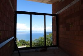 OPATIJA, SV. JELENA - villa 250m2 s panoramskim pogledom na more i bazenom + uređena okućnica 1200m2, Mošćenička Draga, Σπίτι