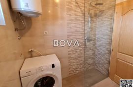 Kuća 129 m2 – Debeljak *Bazen* (ID-2375), Sukošan, Casa