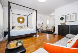 Rovinj, tri atraktivna apartmana u prvom redu do mora, Rovinj, Kвартира