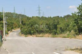 KOSTRENA, URINJ - zemljište 3436m2 ograđeno, potpuno ravno za najam, Kostrena, Tierra