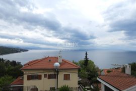 VOLOSKO, OPATIJA- stan 121m2 s panoramskim pogledom na more, Opatija, شقة