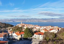 OTOK KRK, VRBNIK (centar) - Građevinsko zemljište + idejno rješenje unikatnog dizajna, Vrbnik, Tierra