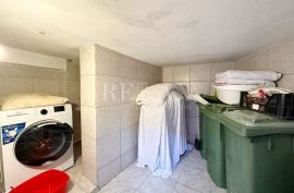 Crikvenica-Stan i studio apartman u centru, Crikvenica, Appartment