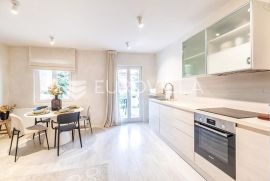 Zagreb, Vinogradska, trosoban stan NKP 120m2 s vrtom, Zagreb, Appartement