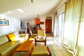 IZVANREDAN STAN NA VRHUNSKOJ POZICIJI, Crikvenica, Appartment