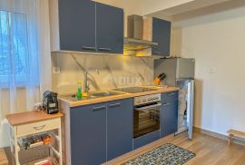 CRIKVENICA, DRAMALJ- Penthouse + stan u novogradnji blizu mora s pogledom, garažom, Crikvenica, Stan