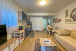 CRIKVENICA, DRAMALJ- Penthouse + stan u novogradnji blizu mora s pogledom, garažom, Crikvenica, Stan