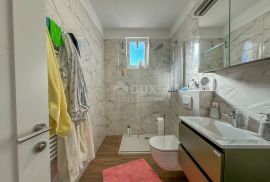 CRIKVENICA, DRAMALJ- Penthouse + stan u novogradnji blizu mora s pogledom, garažom, Crikvenica, Stan