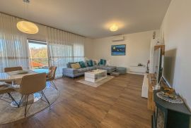 CRIKVENICA, DRAMALJ- Penthouse + stan u novogradnji blizu mora s pogledom, garažom, Crikvenica, Stan