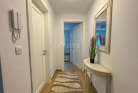 CRIKVENICA, DRAMALJ- Penthouse + stan u novogradnji blizu mora s pogledom, garažom, Crikvenica, Stan