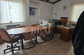 Hala za proizvodnju ili skladište 420 m2,P+1, Matulji, Commercial property