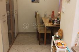 Pećine, 2s+db 64 m2 sa dvorištem i vrtom, Rijeka, Daire