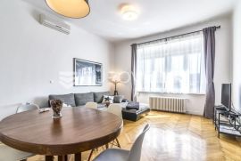 Zagreb, Draškovićeva, luksuzan prekrasan šesterosoban penthouse 220m2, Zagreb, Appartamento