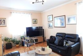 OPATIJA- stan 110m2 DB+3S s panoramskim pogledom na more + okućnica, Opatija, Appartment