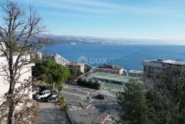 OPATIJA- stan 110m2 DB+3S s panoramskim pogledom na more + okućnica, Opatija, Appartment