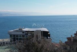 OPATIJA- stan 110m2 DB+3S s panoramskim pogledom na more + okućnica, Opatija, Appartment