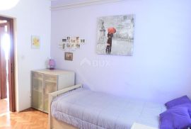 OPATIJA- stan 110m2 DB+3S s panoramskim pogledom na more + okućnica, Opatija, Appartment