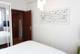 OPATIJA- stan 110m2 DB+3S s panoramskim pogledom na more + okućnica, Opatija, Appartment