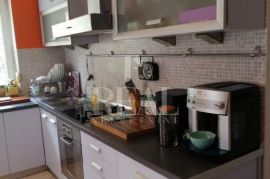 Prodaja stana na Turniću 80 m2 2S+DB 79.67 m2, Rijeka, Appartement