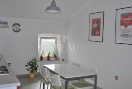 Prodaja stana na Sušaku 2S+DB  89 M2, Rijeka, Appartement