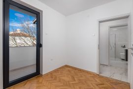 Prodaja stana u Malinskoj 3S+DB   88 M2 200 metara od mora, Malinska-Dubašnica, Kвартира