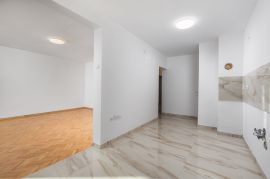 Prodaja stana u Malinskoj 3S+DB   88 M2 200 metara od mora, Malinska-Dubašnica, Kвартира