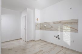 Prodaja stana u Malinskoj 3S+DB   88 M2 200 metara od mora, Malinska-Dubašnica, Kвартира