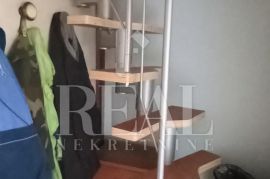 Prodaja kuće u Krivom putu P+VP  70 m2, Senj, Kuća