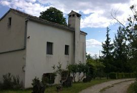 Imanje sa kućom i dvije starine, Boljun, Istra, Lupoglav, House