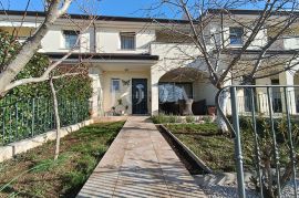 Kuća u nizu s pogledom na more, Kostrena, Appartement