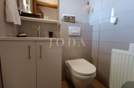 Kuća u nizu s pogledom na more, Kostrena, Appartement