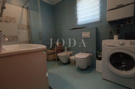 Kuća u nizu s pogledom na more, Kostrena, Appartement