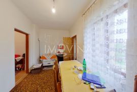 Dvosoban stan u kući 37m2 u ul. Radnička, Novo Sarajevo, Appartement