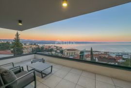 OPATIJA, CENTAR - ekskluzivni penthouse s pogledom, bazenom i garažom, Opatija, Daire