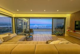 OPATIJA, CENTAR - ekskluzivni penthouse s pogledom, bazenom i garažom, Opatija, Daire