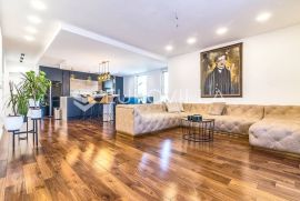 Dugave, luksuzan četverosoban stan NKP 238 m2, Zagreb, Apartamento