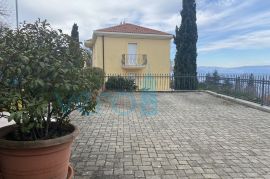 Omišalj, Njivice, Samostojeća kuća 120 m od plaže s otvorenim pogledom, prodaja, Omišalj, House