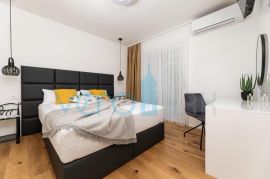 Grad Krk, Mediteranska villa s bazenom na top lokaciji, prodaja, Krk, Famiglia