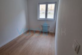 Kostrena, Rijeka okolica, komforni trosobni stan, blizu mora, prizemlje, prodaja, Kostrena, Apartamento