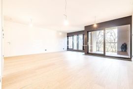 Zagreb, Gold Residence Ribnjak, četverosoban stan na prvom katu NKP 105,21 m2, Zagreb, Kвартира