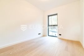 Zagreb, Gold Residence Ribnjak, četverosoban stan na prvom katu NKP 105,21 m2, Zagreb, Kвартира