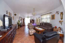 APARTMANSKA KUĆA, 150 M OD MORA, PAG, Pag, بيت