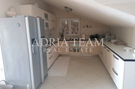 APARTMANSKA KUĆA S 3 APARTMANA, 120 M OD MORA, PETRČANE - ZADAR, Zadar - Okolica, Casa