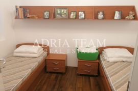 APARTMANSKA KUĆA S 3 APARTMANA, 120 M OD MORA, PETRČANE - ZADAR, Zadar - Okolica, Casa