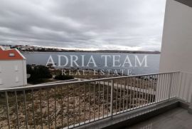 APARTMAN S POGLEDOM NA MORE, 10 m OD PLAŽE! AKCIJA! POVLJANA - PAG, VRUĆA PONUDA!, Povljana, Appartment