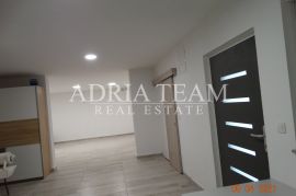 APARTMANSKA KUĆA S POGLEDOM NA MORE, 250 M OD MORA, BIBINJE - ZADAR, Bibinje, Σπίτι